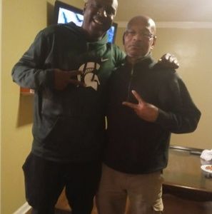 Meet your Posher, Ronney